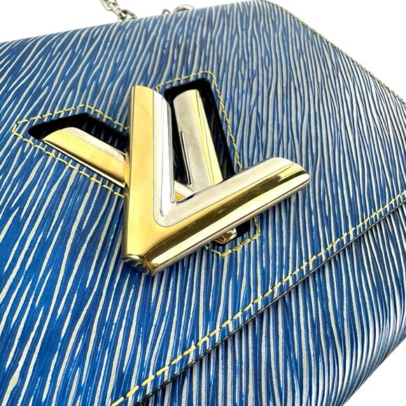 Louis Vuitton Epi Leather Twist Chain Shoulder Bag - Picture 11 of 11